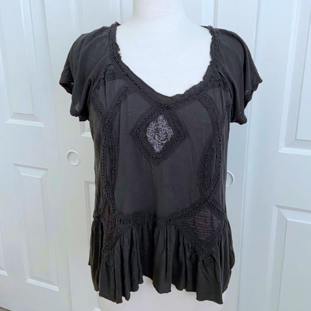 Free People Short Sleeve Peplum Top in Charcoal